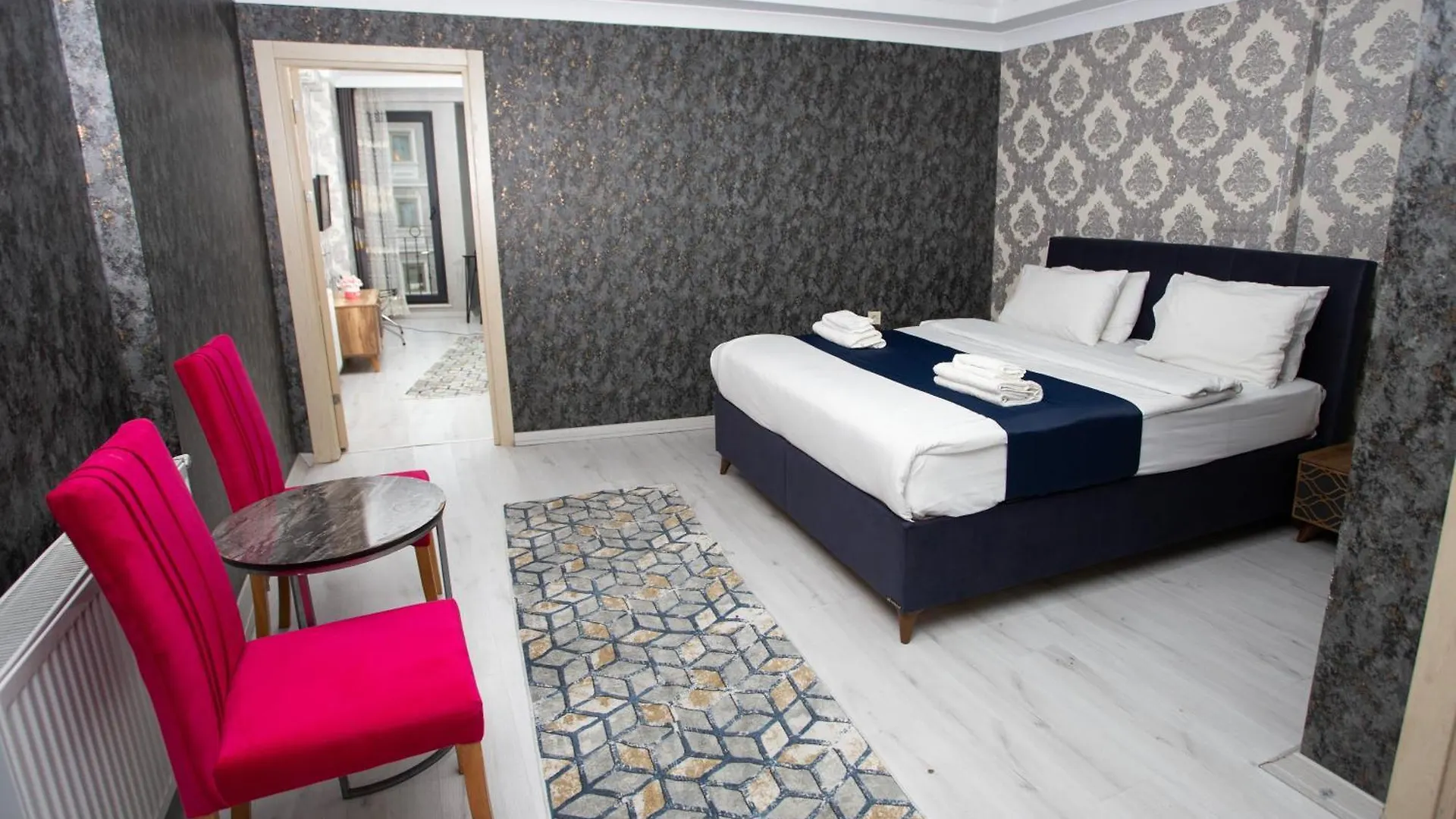 فندق Taksim Royal Suites اسطنبول تركيا