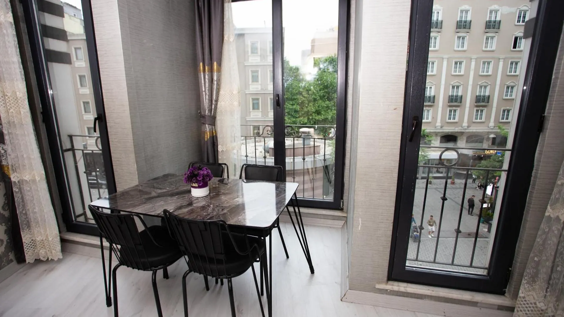 Taksim Royal Suites اسطنبول فندق